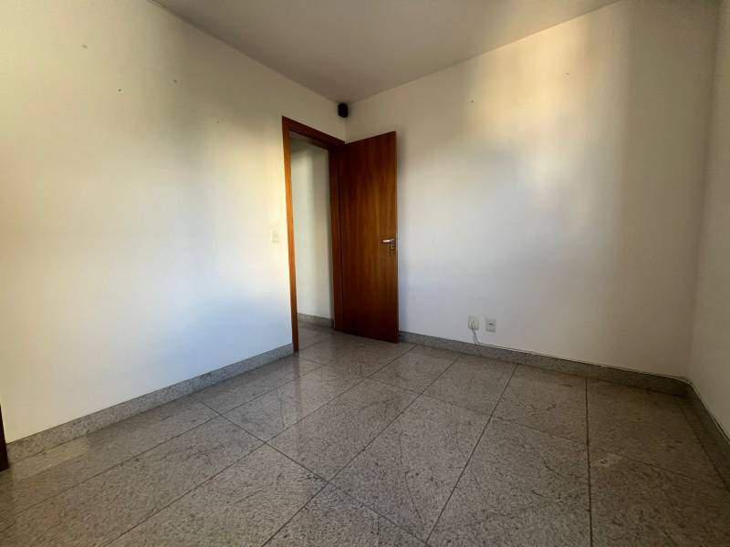 Apartamento, Sagrada Família, 3 Quartos, 2 Vagas, 1 Suíte