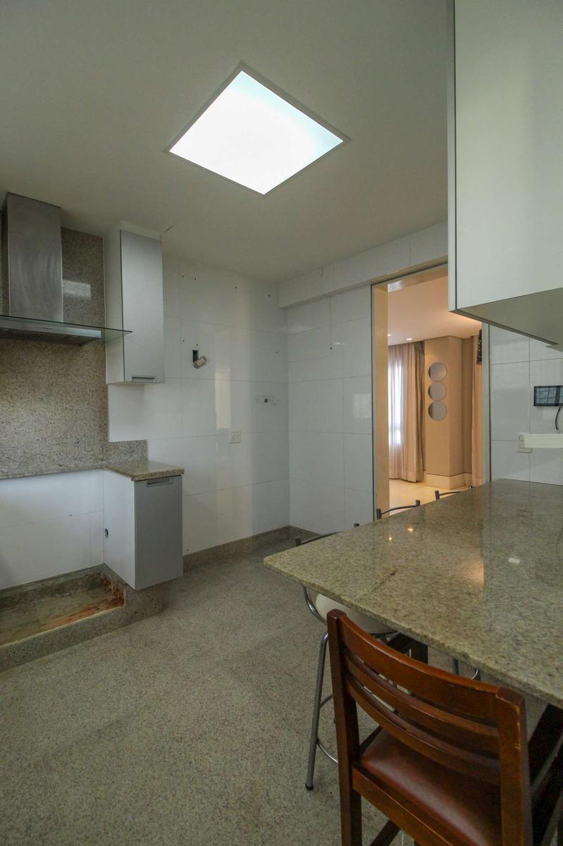 Cobertura, Serra, 4 Quartos, 6 Vagas, 2 Suítes