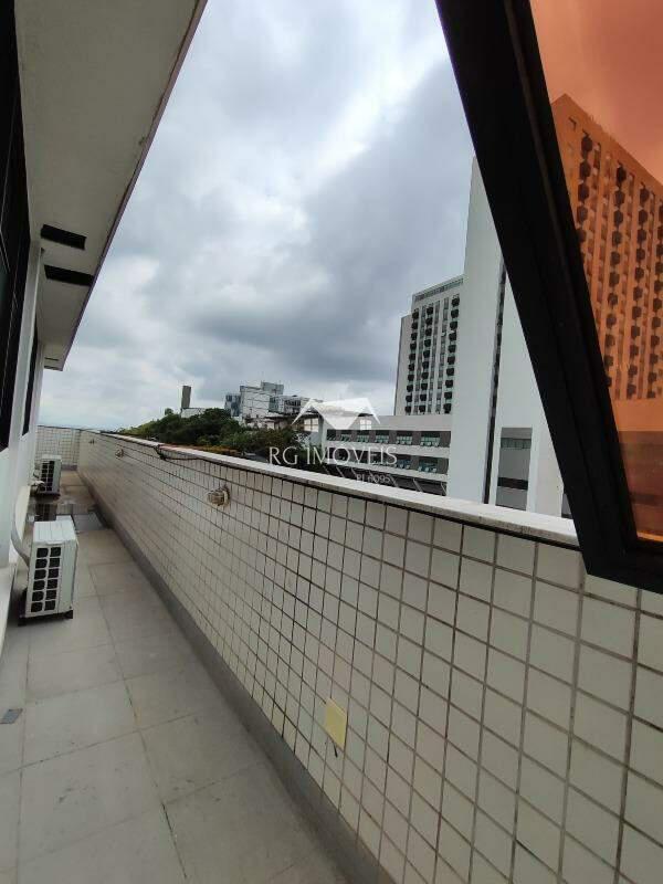 Andar, Estoril, 0 Quarto, 5 Vagas