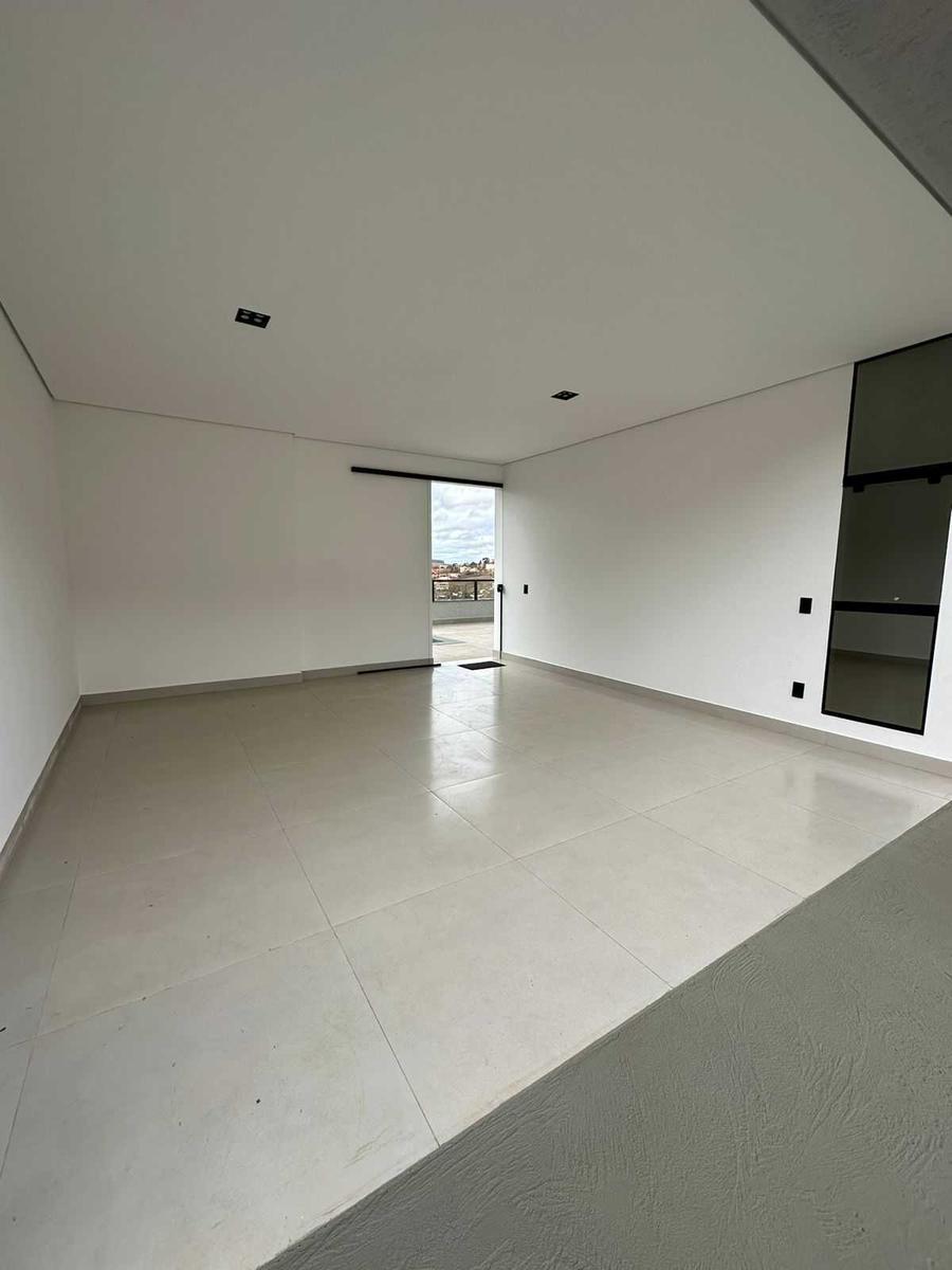 Casa, Condomínio Ville Des Lacs, 4 Quartos, 6 Vagas, 3 Suítes