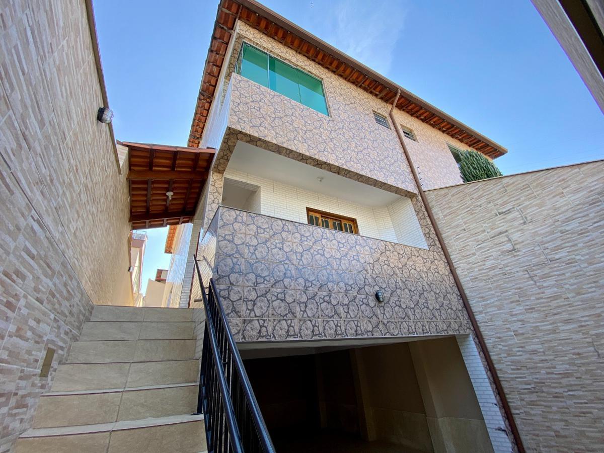 Casa, Paquetá, 3 Quartos, 4 Vagas, 1 Suíte