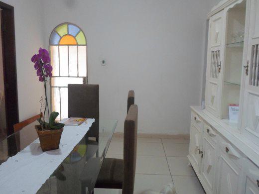 Casa, Planalto, 3 Quartos, 4 Vagas, 1 Suíte