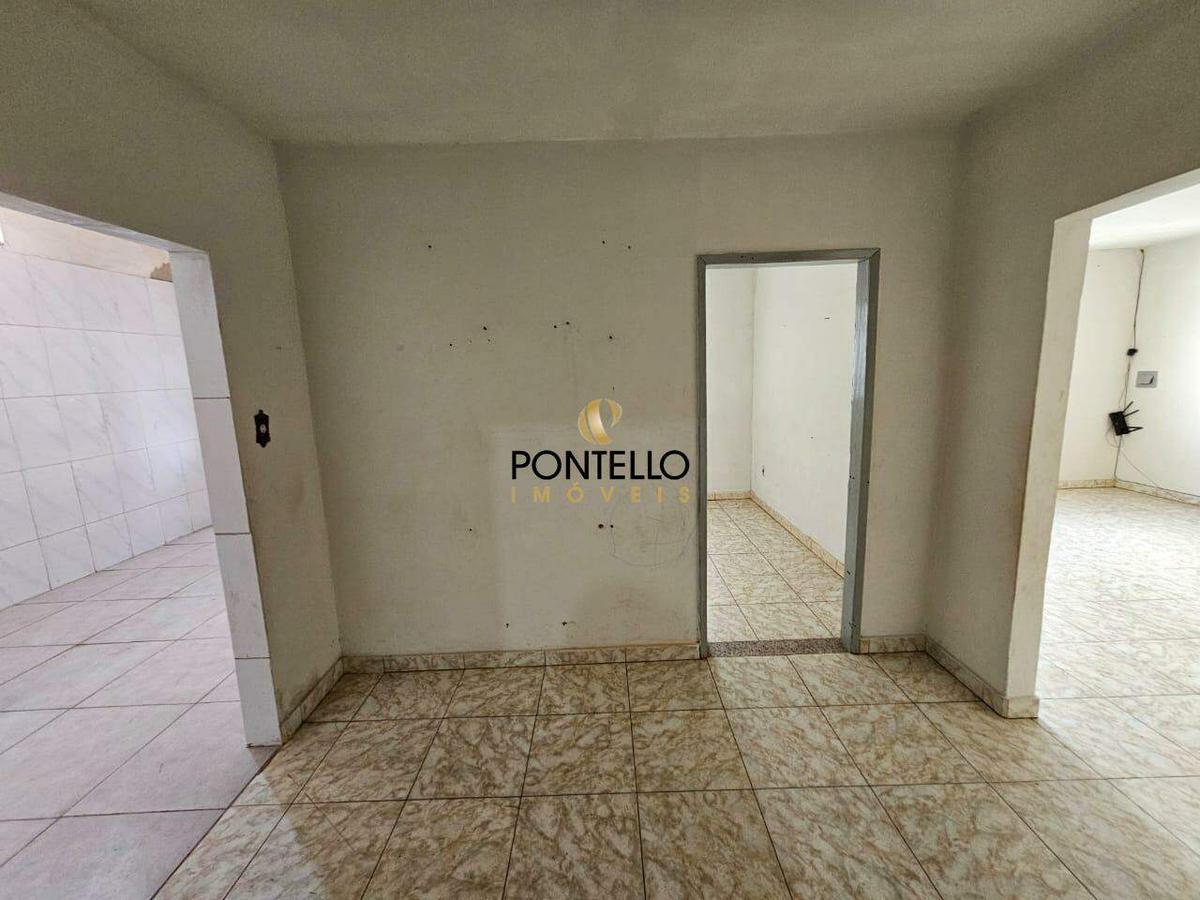 Casa, Esperança, 4 Quartos, 2 Vagas, 1 Suíte