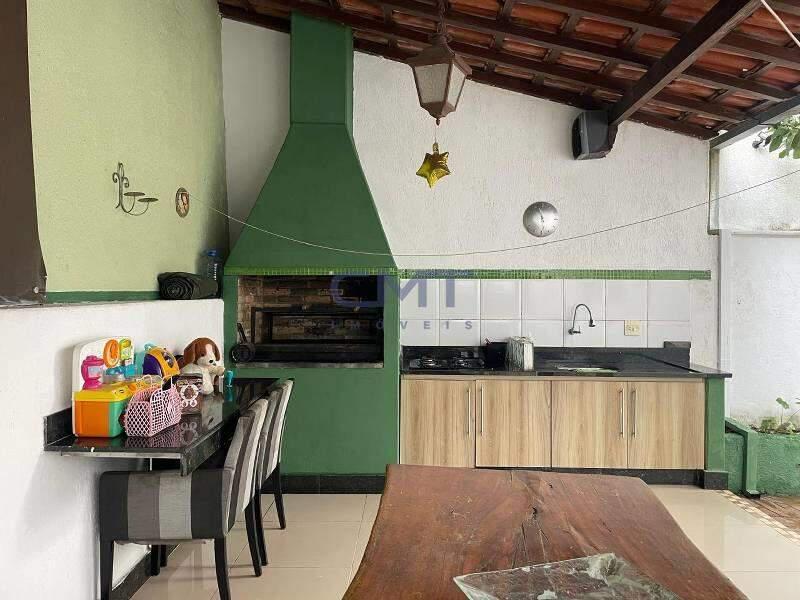 Casa, Santa Lúcia, 5 Quartos, 4 Vagas, 1 Suíte