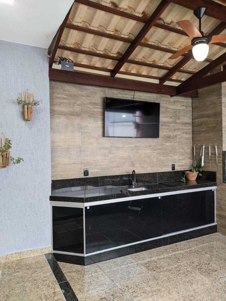 Casa, Masterville, 2 Quartos, 3 Vagas