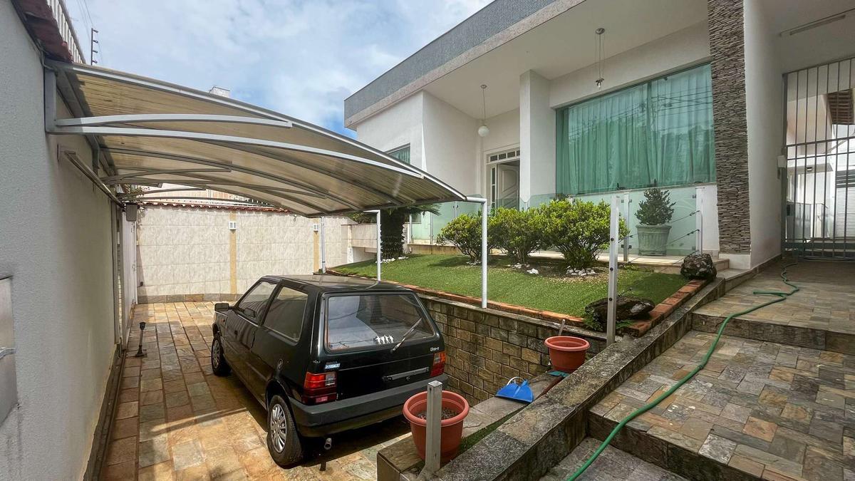 Casa, São Lucas, 7 Quartos, 3 Vagas, 1 Suíte