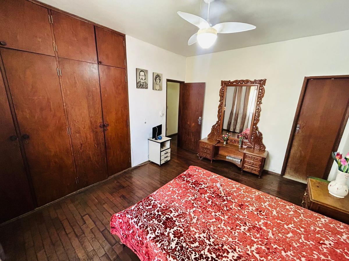 Casa, Caiçaras, 3 Quartos, 0 Vaga, 1 Suíte