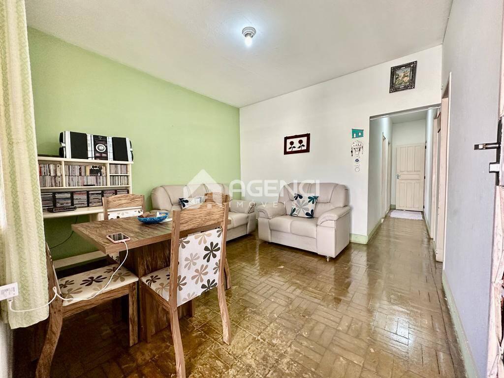 Casa, Coqueiros, 3 Quartos, 0 Vaga, 0 Suíte