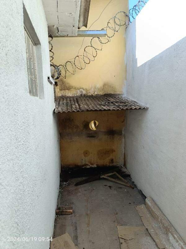 Casa, Centro, 3 Quartos, 0 Vaga