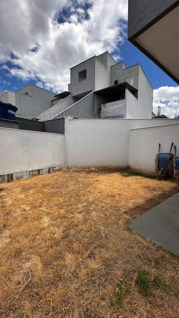 Casa, Novo Centro, 3 Quartos, 2 Vagas, 1 Suíte