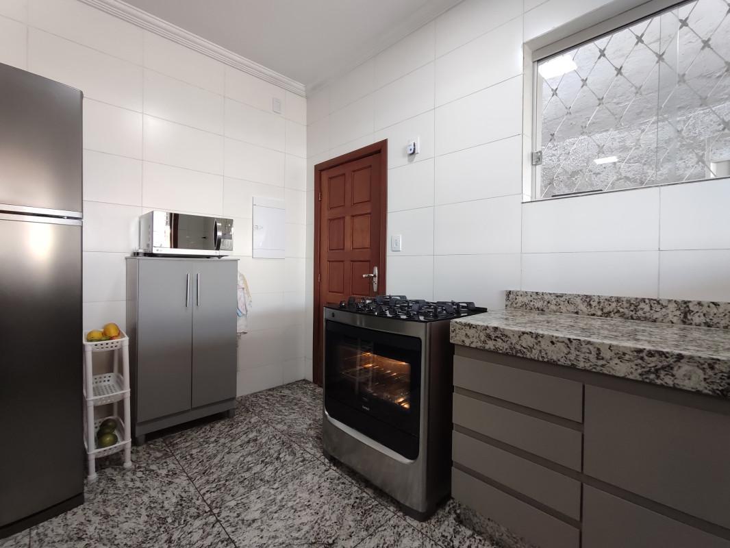 Casa, Nova Suíssa, 4 Quartos, 5 Vagas, 4 Suítes