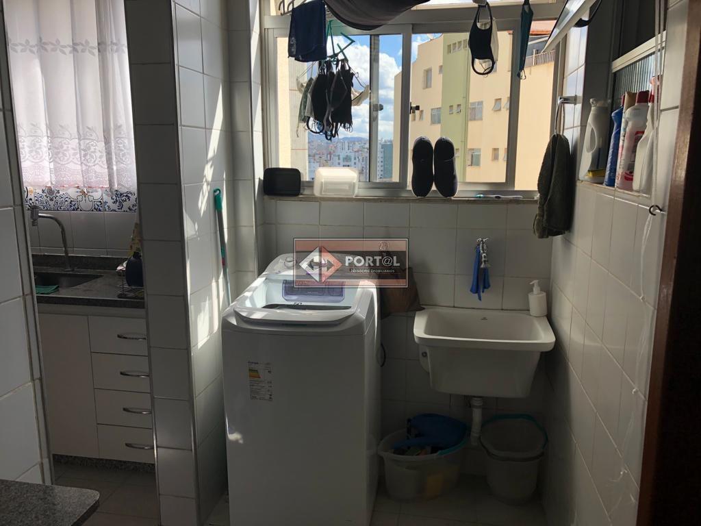 Apartamento, Sagrada Família, 3 Quartos, 1 Vaga, 1 Suíte