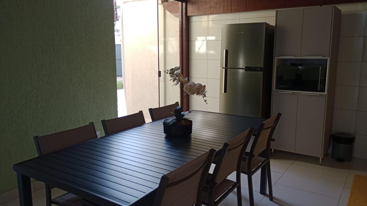 Casa, Jardim Imperial, 3 Quartos, 4 Vagas, 1 Suíte