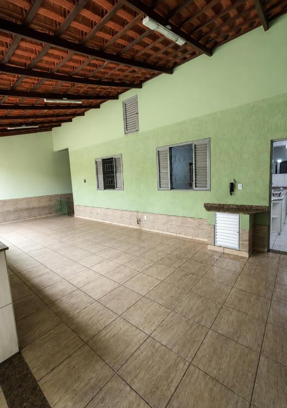 Casa, Tirol (barreiro), 4 Quartos, 4 Vagas, 1 Suíte