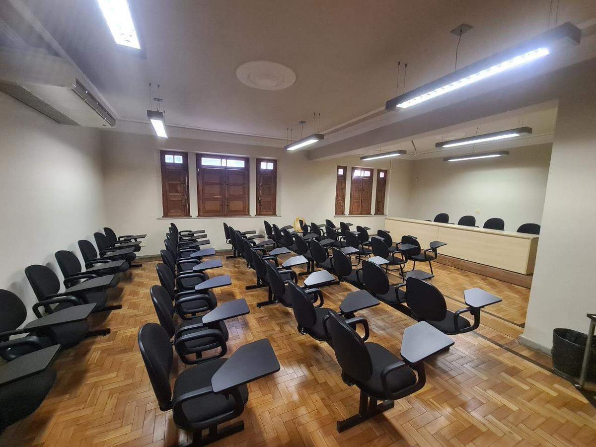 Casa, Funcionários, 0 Quarto, 0 Vaga