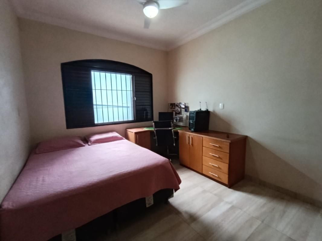 Casa, Castelo, 4 Quartos, 4 Vagas, 2 Suítes