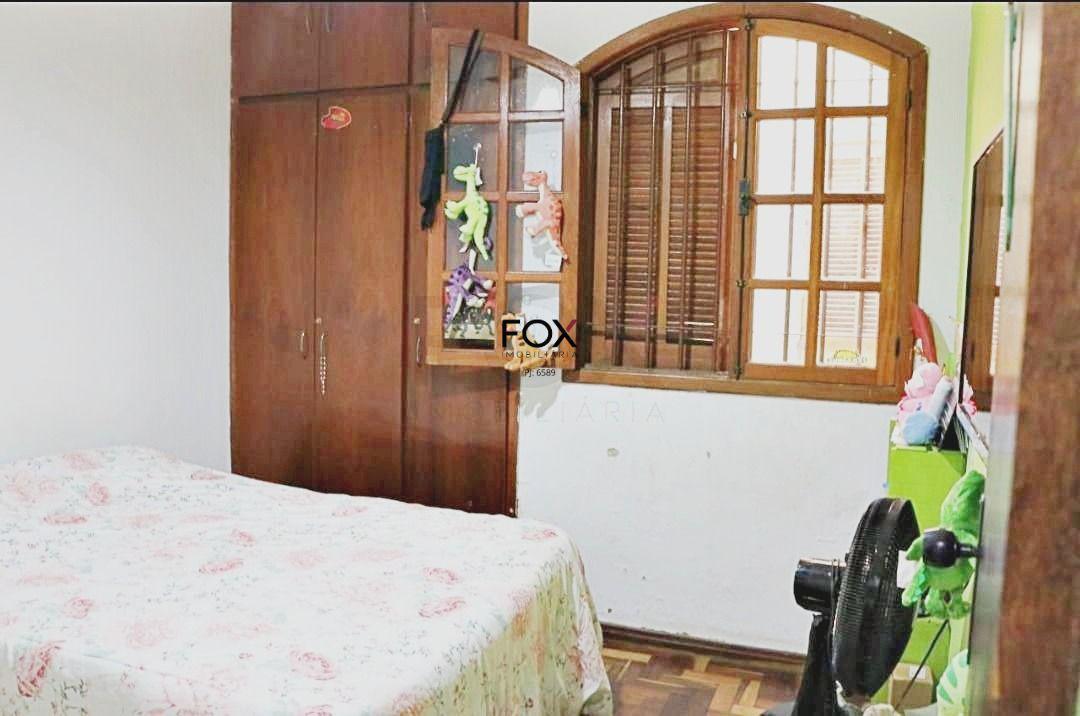 Casa, Santa Branca, 4 Quartos, 2 Vagas, 1 Suíte