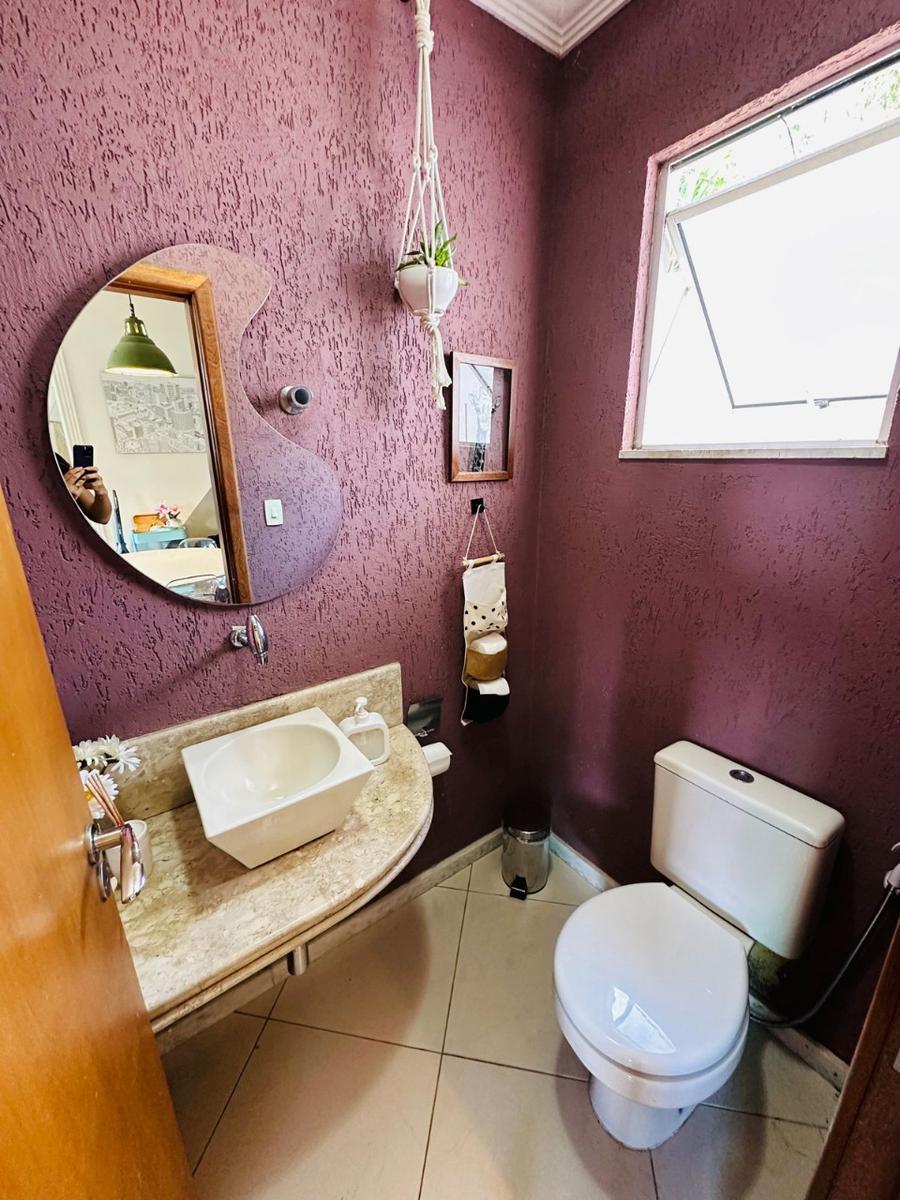 Casa, Trevo, 3 Quartos, 4 Vagas, 1 Suíte