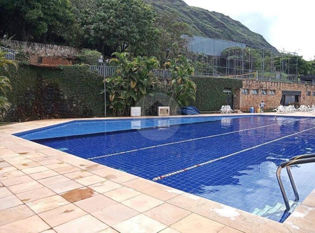 Lote, Retiro do Chalé, 0 Quarto, 0 Vaga