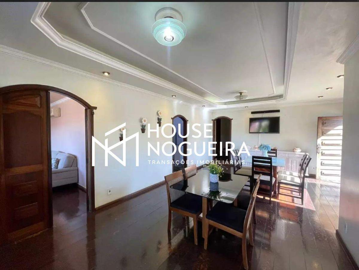 Casa, Tirol, 3 Quartos, 10 Vagas, 1 Suíte