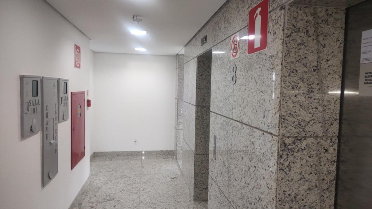 Sala, Estoril, 0 Quarto, 0 Vaga