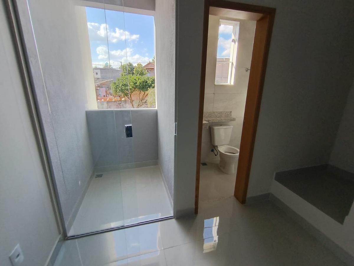 Casa, Piratininga (venda Nova), 2 Quartos, 1 Vaga, 2 Suítes