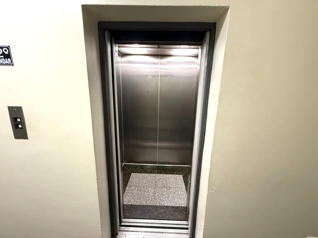 Sala, Santa Efigênia, 0 Quarto, 1 Vaga