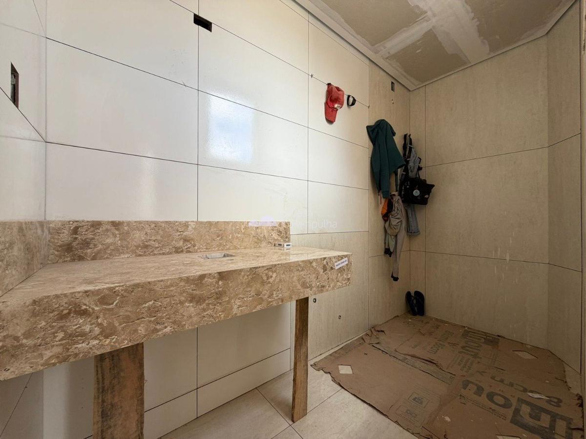 Casa, Itapoã, 3 Quartos, 2 Vagas, 1 Suíte