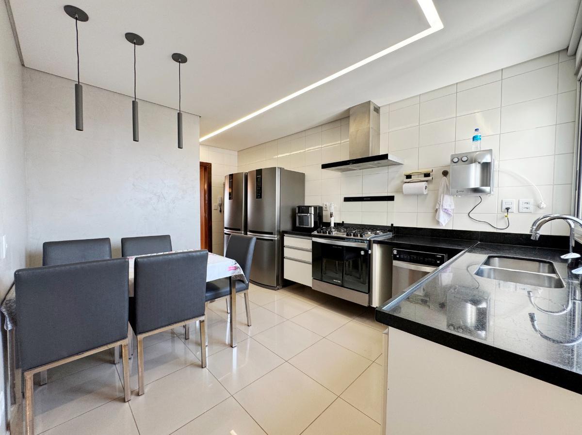 Apartamento, Lourdes, 4 Quartos, 4 Vagas, 2 Suítes