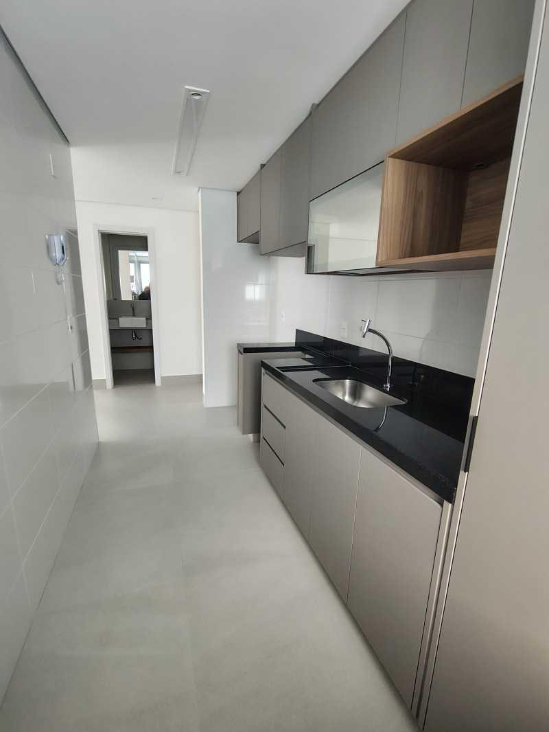 Apartamento, Sagrada Família, 3 Quartos, 2 Vagas, 1 Suíte