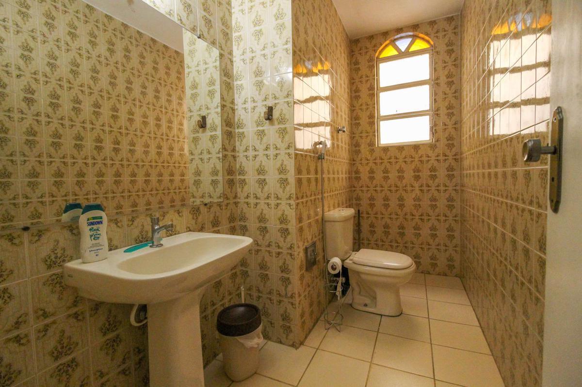 Casa, Planalto, 5 Quartos, 5 Vagas, 1 Suíte