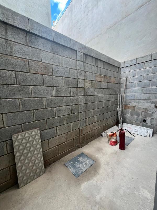 Casa, Novo Barreirinho, 2 Quartos, 1 Vaga, 1 Suíte