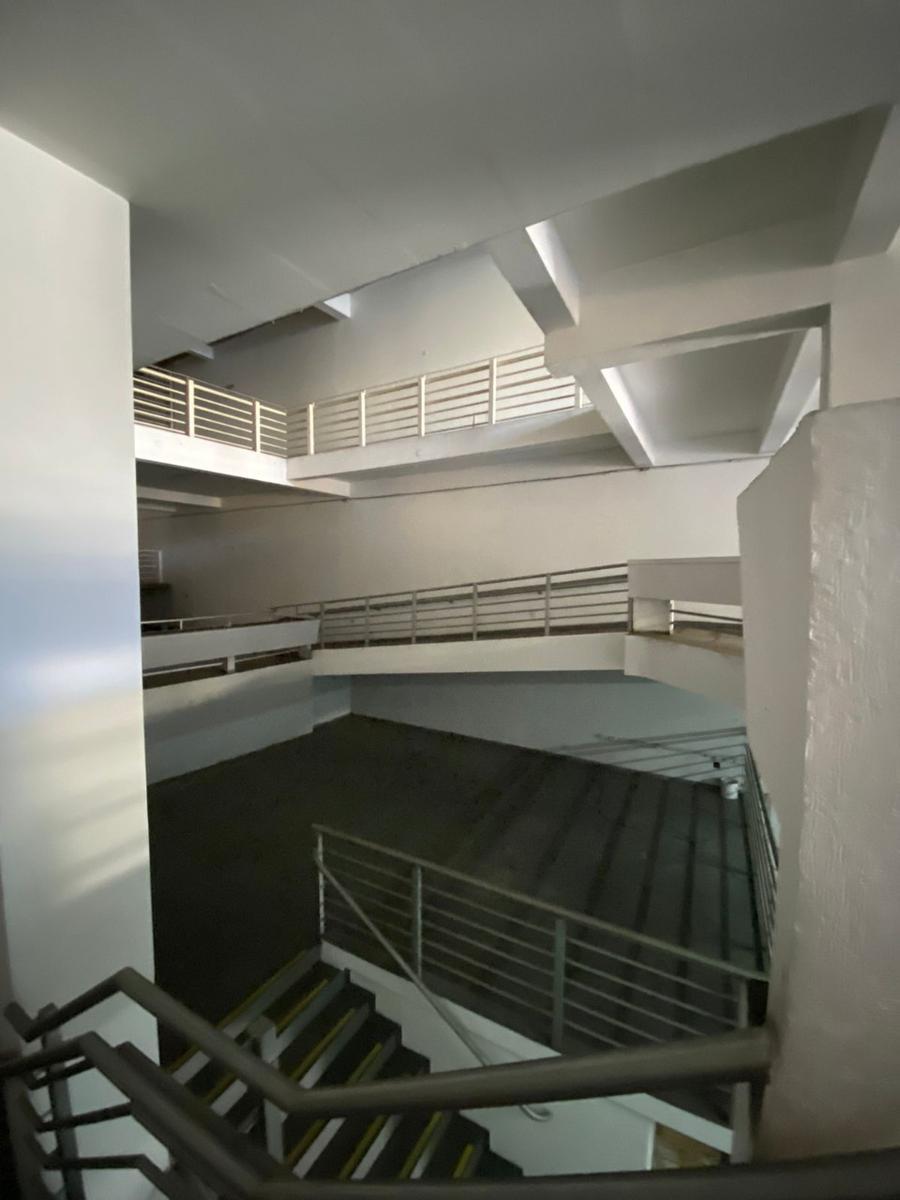 Prédio, Horto, 0 Quarto, 4 Vagas