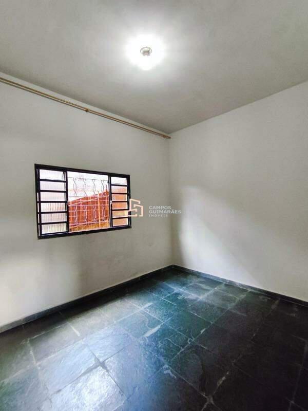 Casa, Santa Helena, 2 Quartos, 3 Vagas