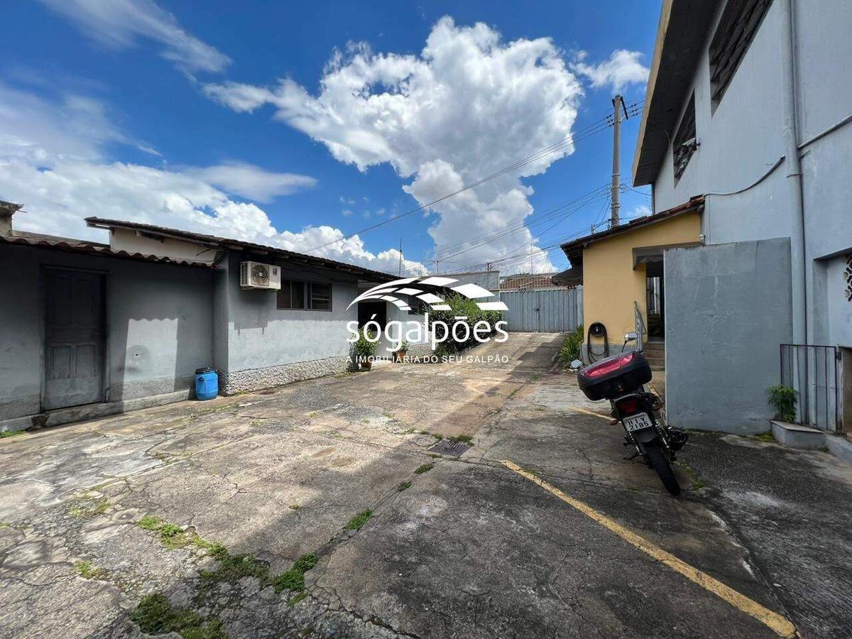 Galpão, Vila Oeste