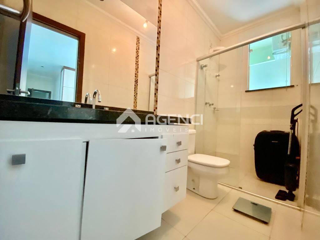 Casa, Cabral, 3 Quartos, 0 Vaga, 1 Suíte