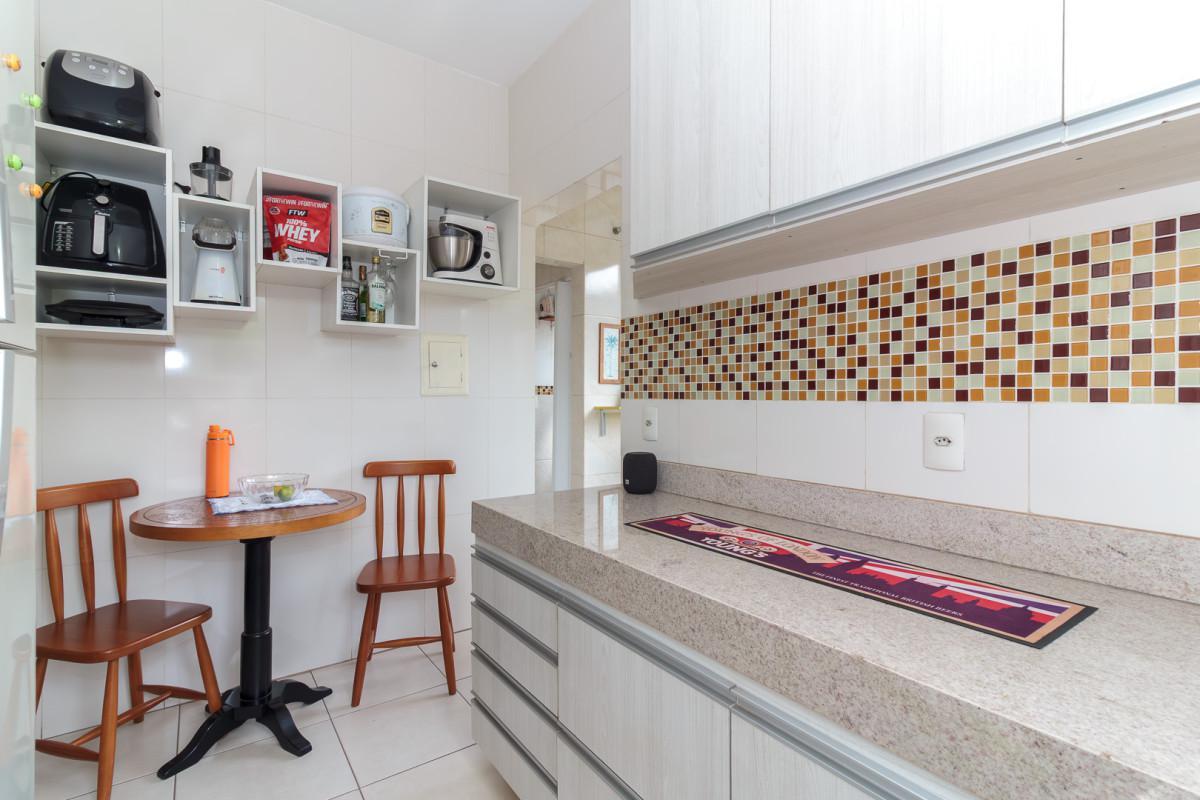 Apartamento, Sagrada Família, 2 Quartos, 1 Vaga