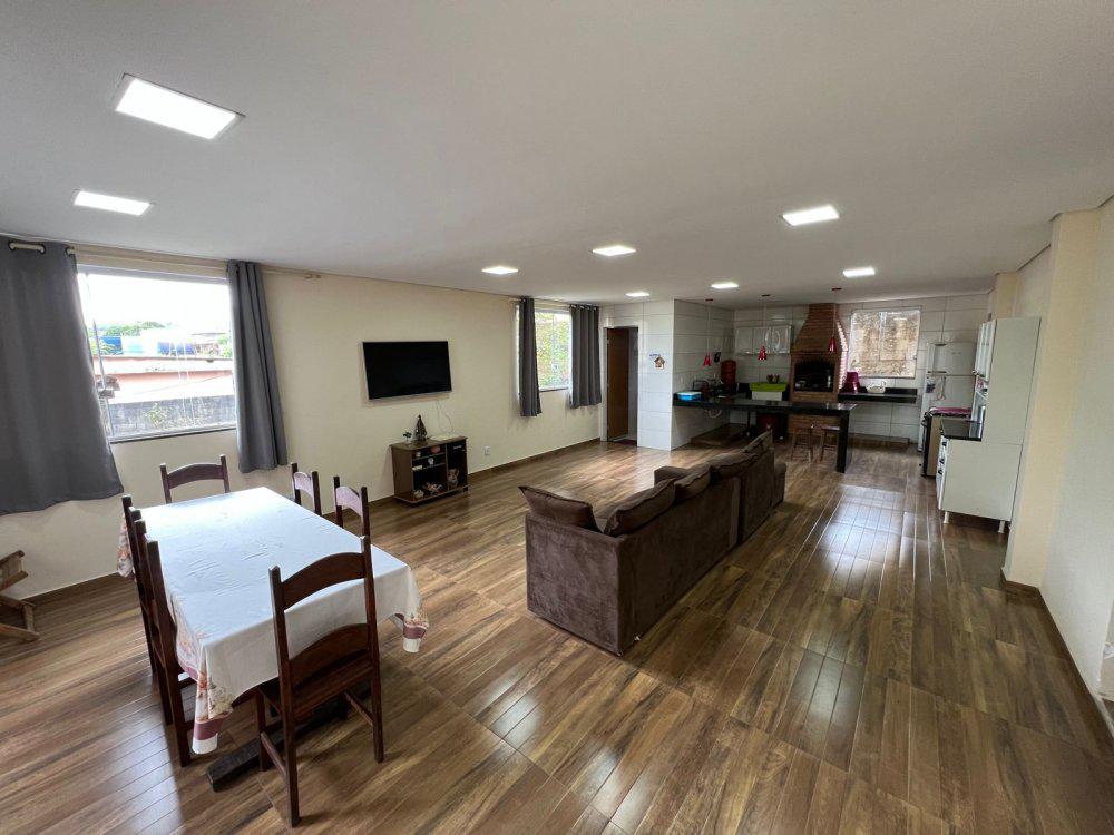 Casa, Brasília, 4 Quartos, 3 Vagas, 1 Suíte