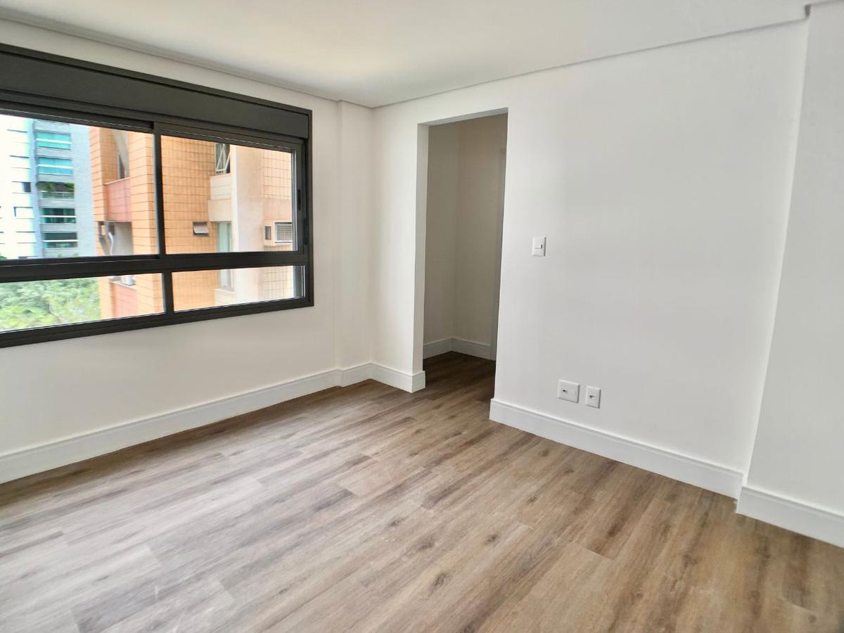 Apartamento, Funcionários, 3 Quartos, 2 Vagas, 2 Suítes