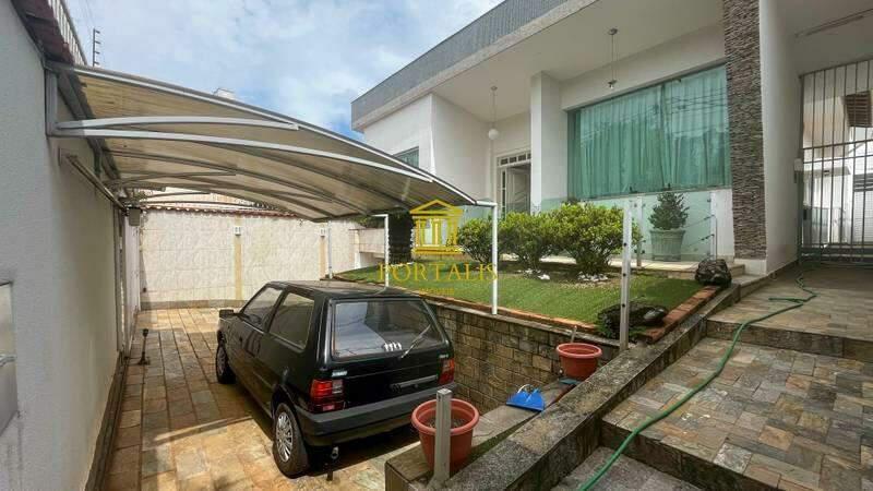 Casa, São Lucas, 7 Quartos, 3 Vagas, 1 Suíte
