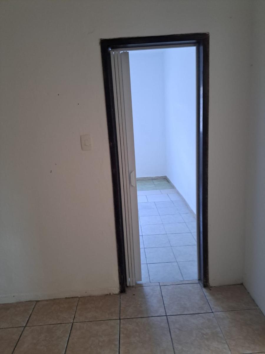 Casa, Jardim Guanabara, 2 Quartos, 0 Vaga
