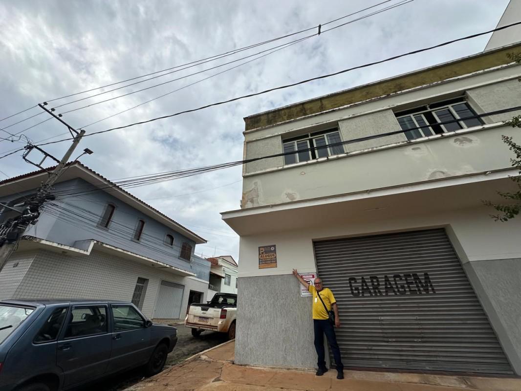 Andar, Centro, 0 Quarto, 0 Vaga