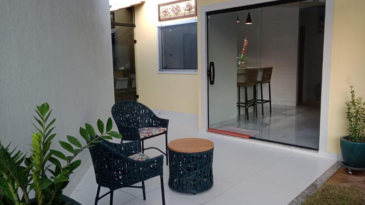 Casa, Jardim Imperial, 3 Quartos, 4 Vagas, 1 Suíte