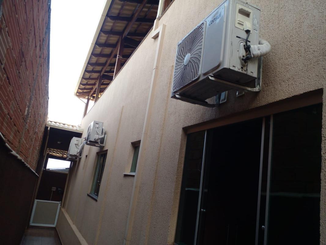 Casa, Bandeirantes, 4 Quartos, 4 Vagas, 1 Suíte