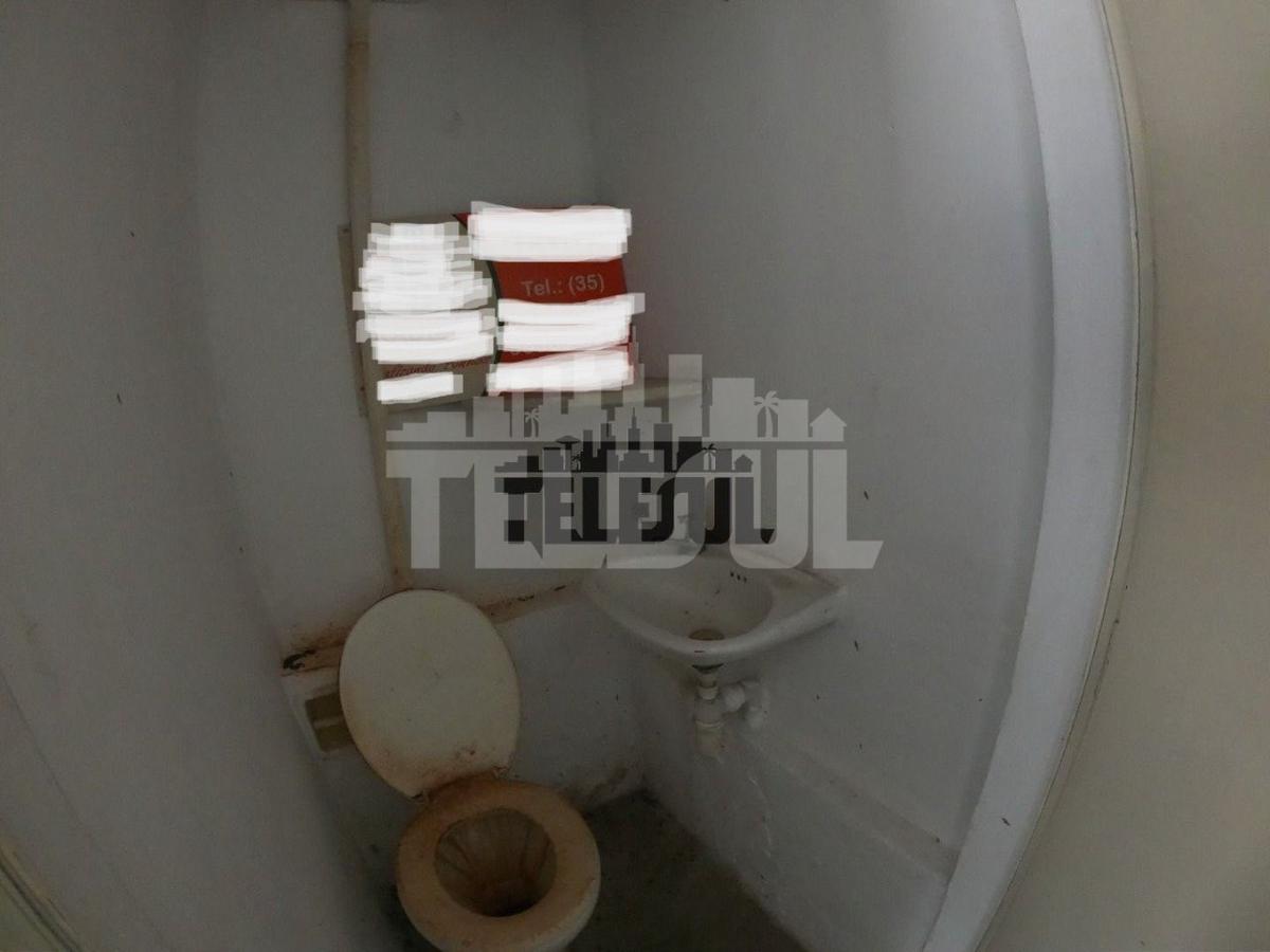 Casa, Centro, 4 Quartos, 0 Vaga, 1 Suíte