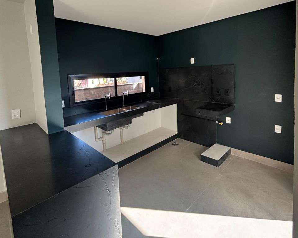 Cobertura, Serra, 2 Quartos, 3 Vagas, 2 Suítes