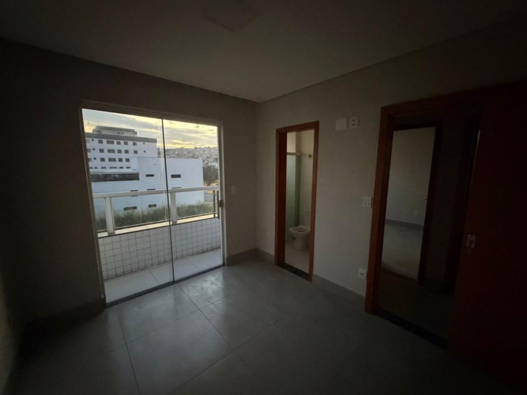 Apartamento, Miramar (barreiro), 3 Quartos, 2 Vagas, 1 Suíte