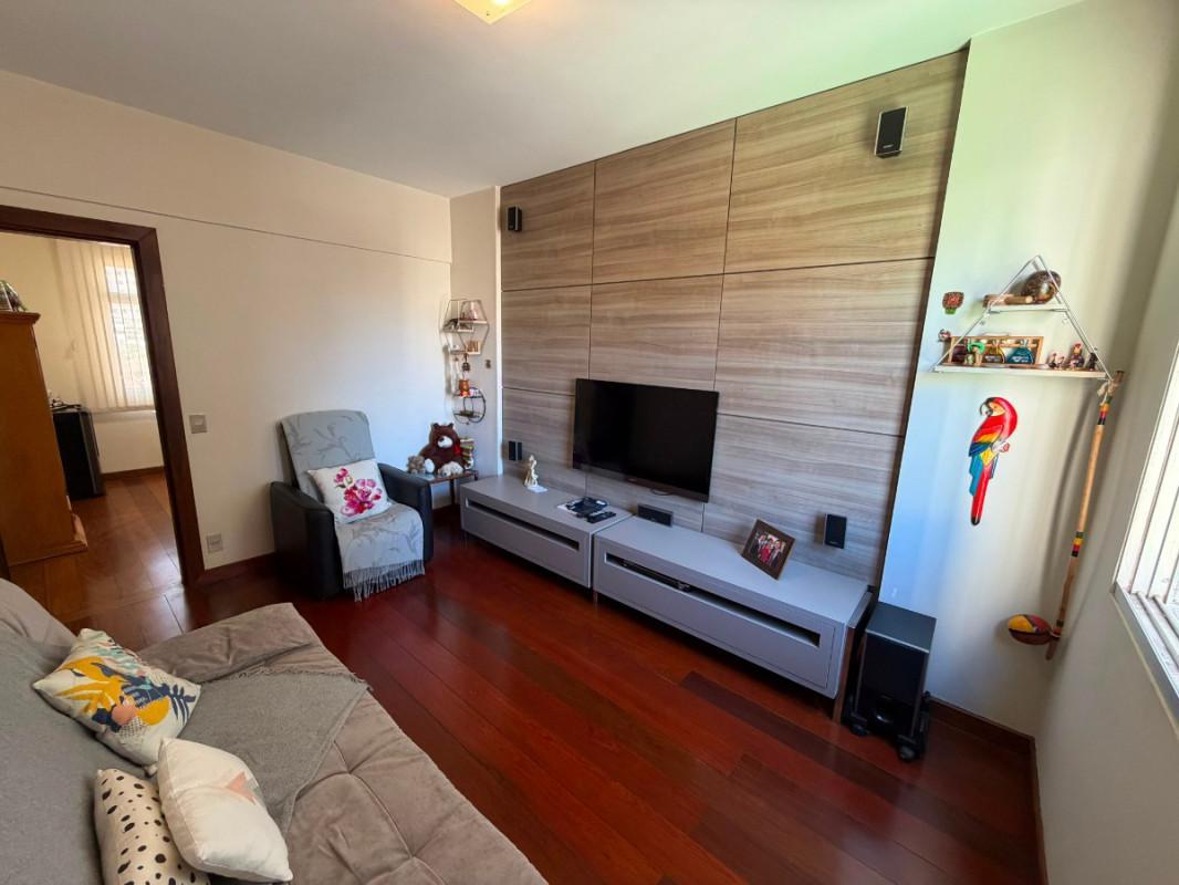Apartamento, Cruzeiro, 4 Quartos, 2 Vagas, 1 Suíte