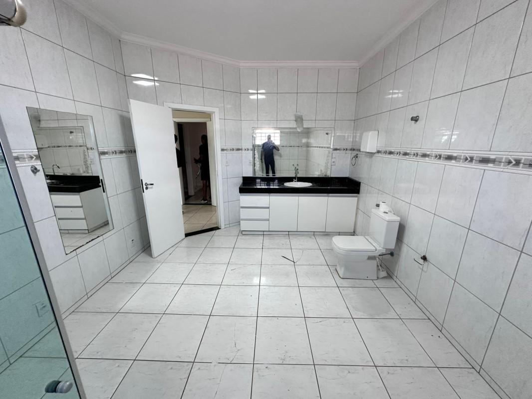 Casa, Chácaras Reunidas Santa Terezinha, 6 Quartos, 15 Vagas, 4 Suítes