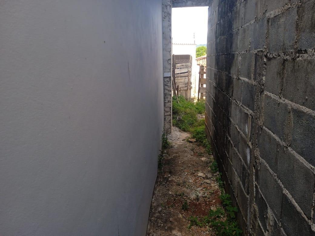 Casa, Centro, 3 Quartos, 2 Vagas, 1 Suíte